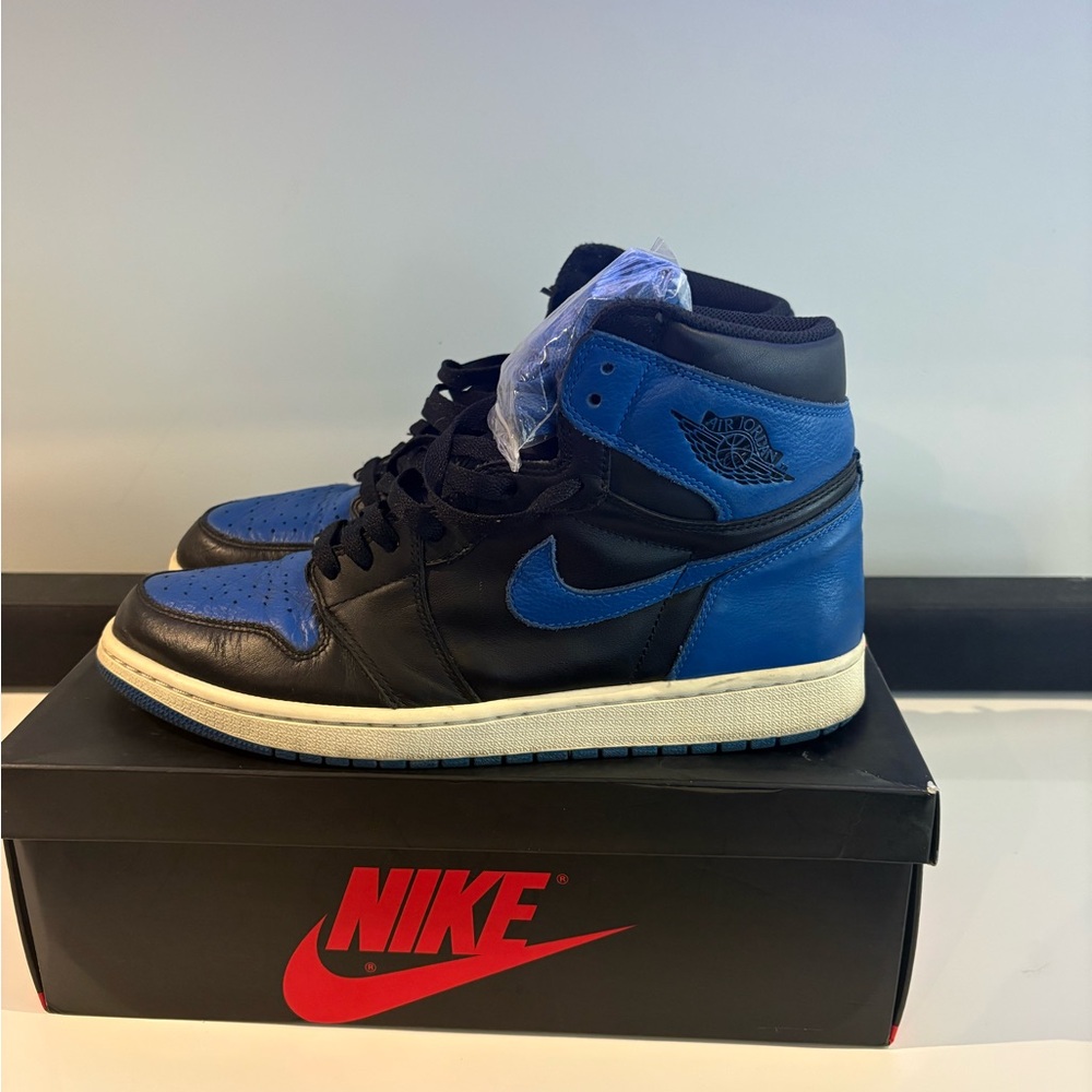(2017)  Retro Nike Air Jordan 1 High Black and Blue